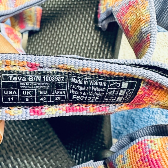 TEVA Boomerang Purple Multicolored ORIGINAL UNIVERSAL 1003987 Sandals Women’s 9 - Picture 5 of 8